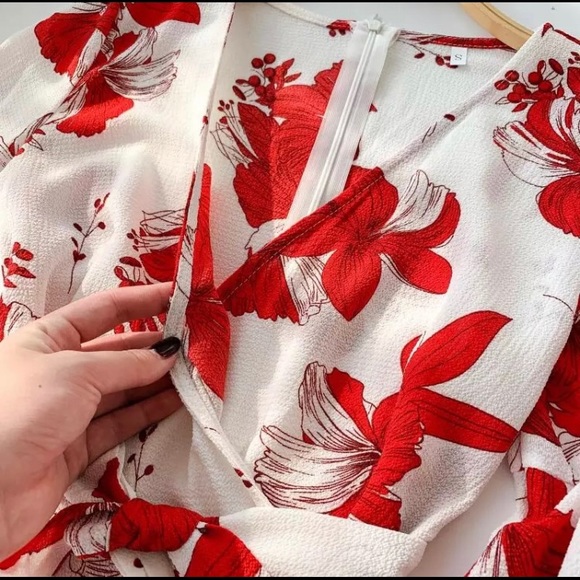 Chiffon Floral Romper - Picture 3 of 4